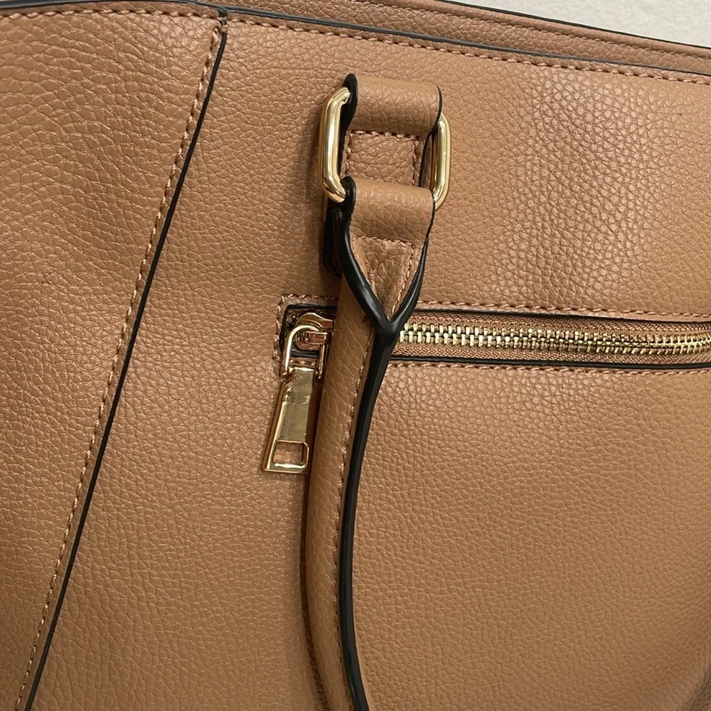 G.H BASS & CO Bag - Picture 6 of 14